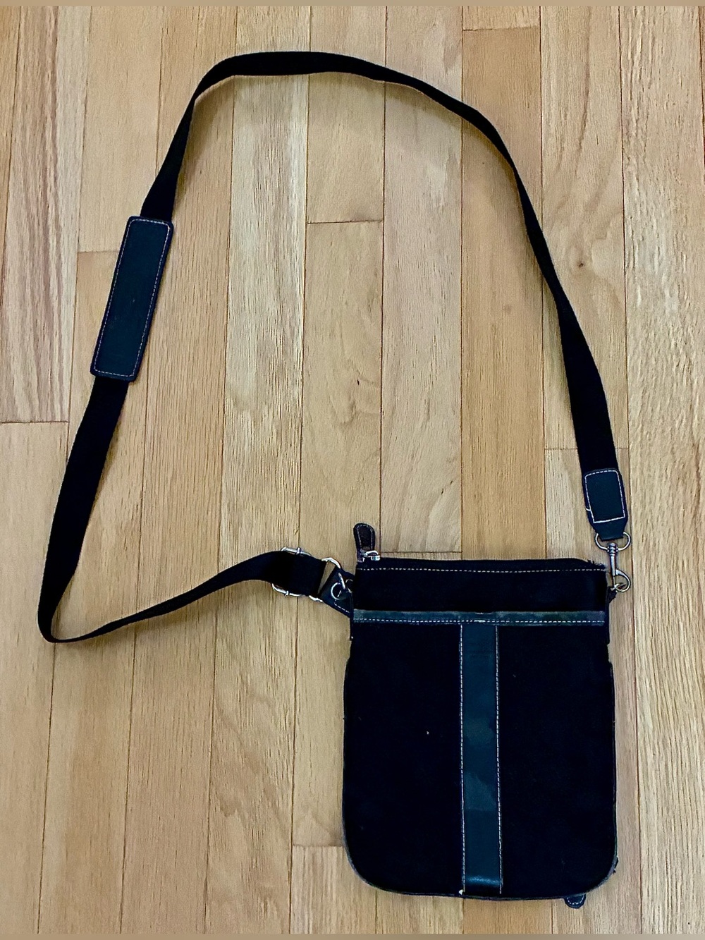Coach Logo Classic Signature Black Cross Body Bag Purse Adjustable Strap